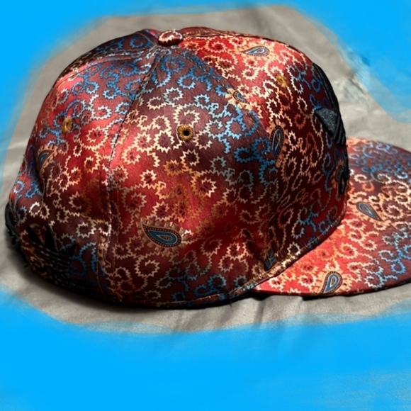 Rare! Adidas Velvet Snapback - Picture 2 of 2